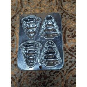 Tree mold baking tray sheet pan cakes chocolate cookies
